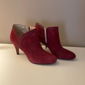 Never worn Sole Society suede booties in raspberry.